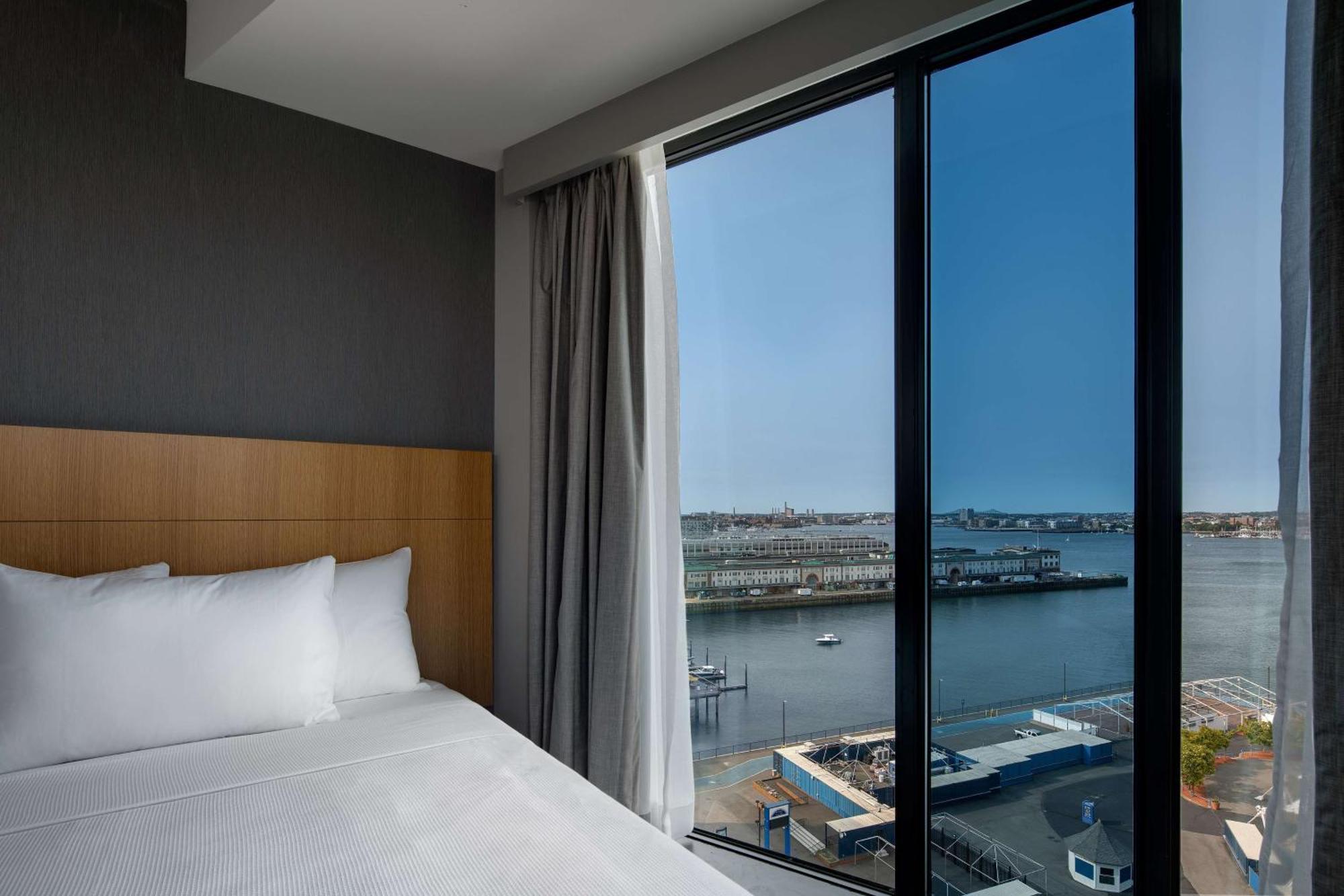 Hyatt Place Boston/Seaport District Екстериор снимка