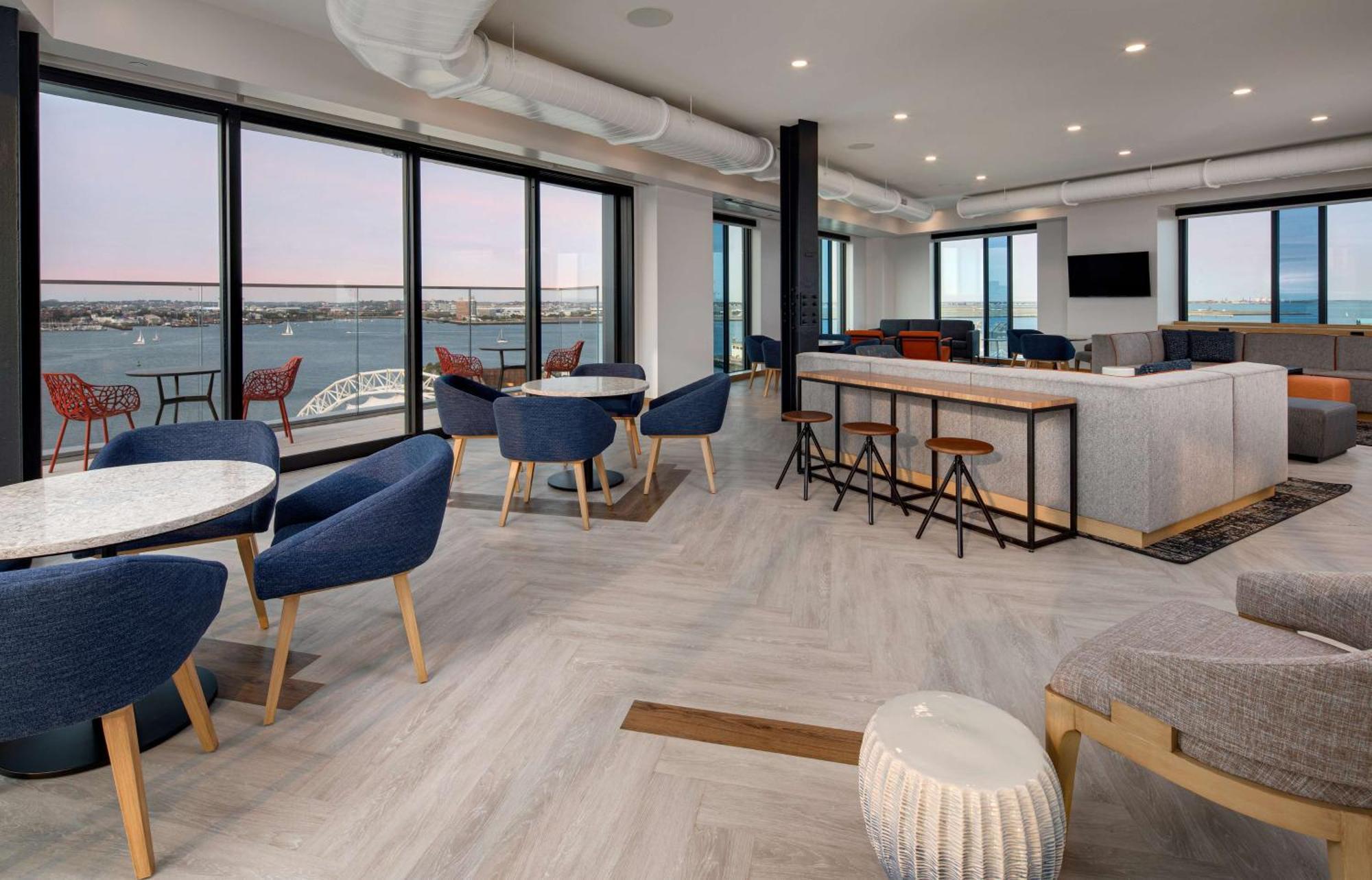 Hyatt Place Boston/Seaport District Екстериор снимка